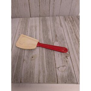 Vintage Prettyware Pan Scraper Plastic Red Handle Spatula USA